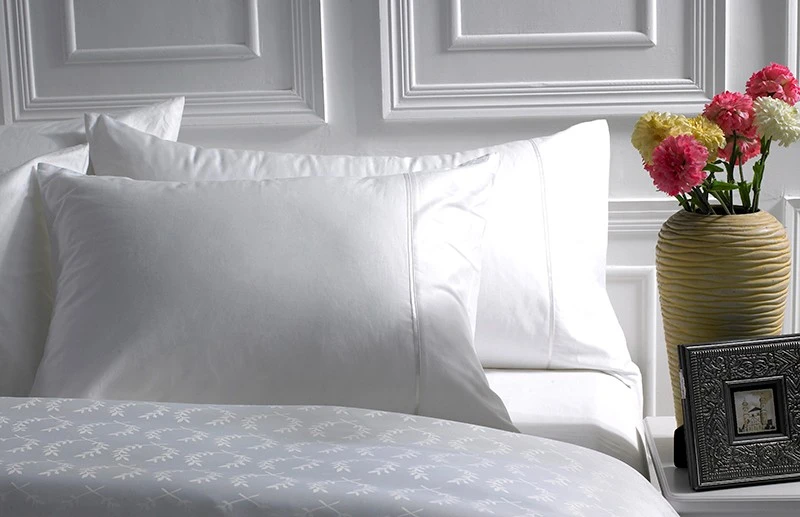 Premium Soft 100% Polyester Hotel Hollow Fiber Filled Bed Pillow suppliers
