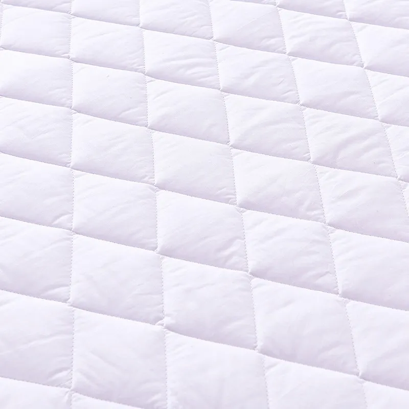 Top Grade Hypoallergenic Polyester Fiber Filled Waterproof White Mattress Protector factory